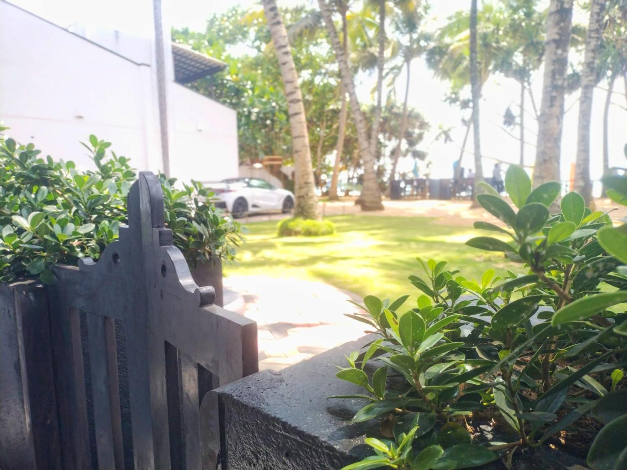 Dalawella Beach Resort Unawatuna Exterior photo